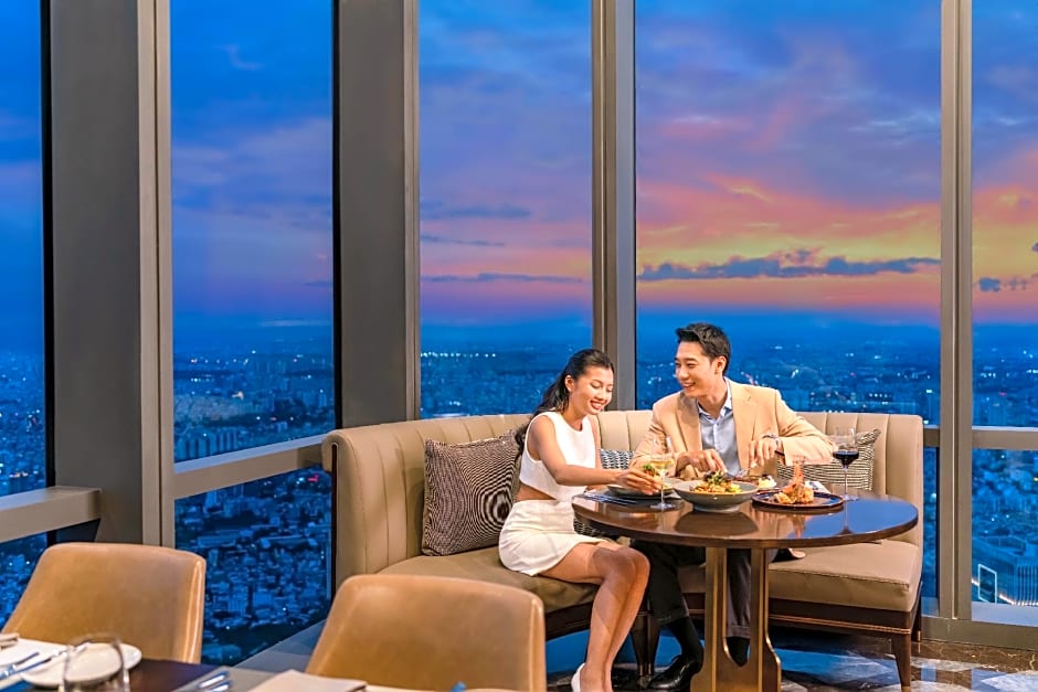 Vinpearl Landmark 81, Autograph Collection