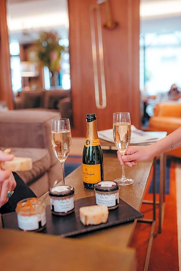 Hôtel Eiffel Blomet