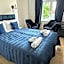 IRIS Aparthotel