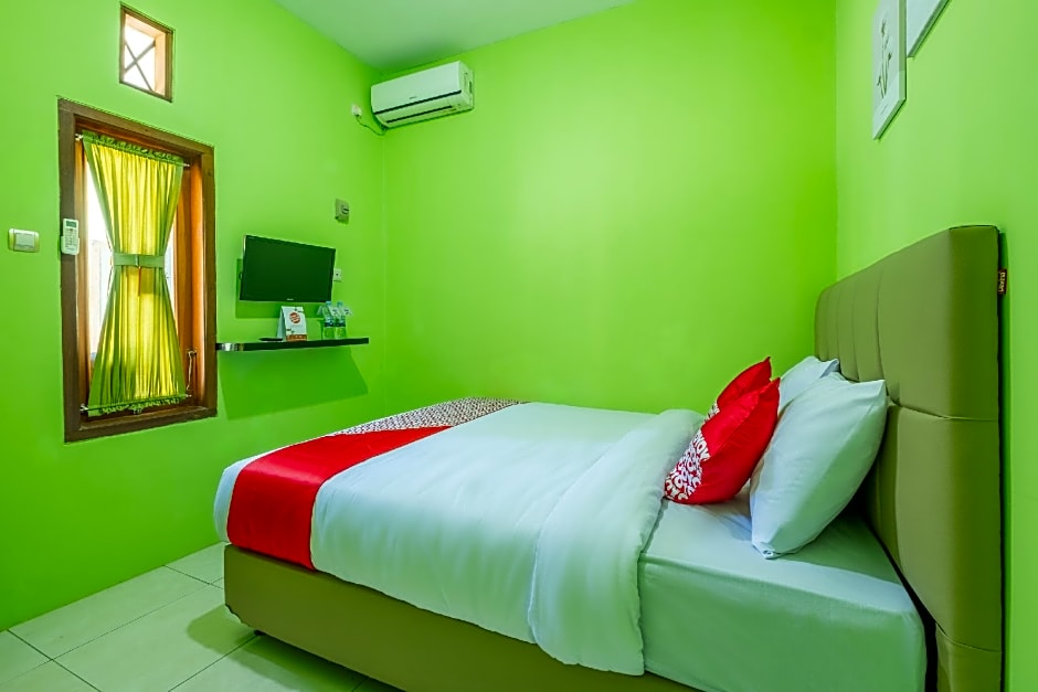 OYO 1399 Cemara Residence Syariah