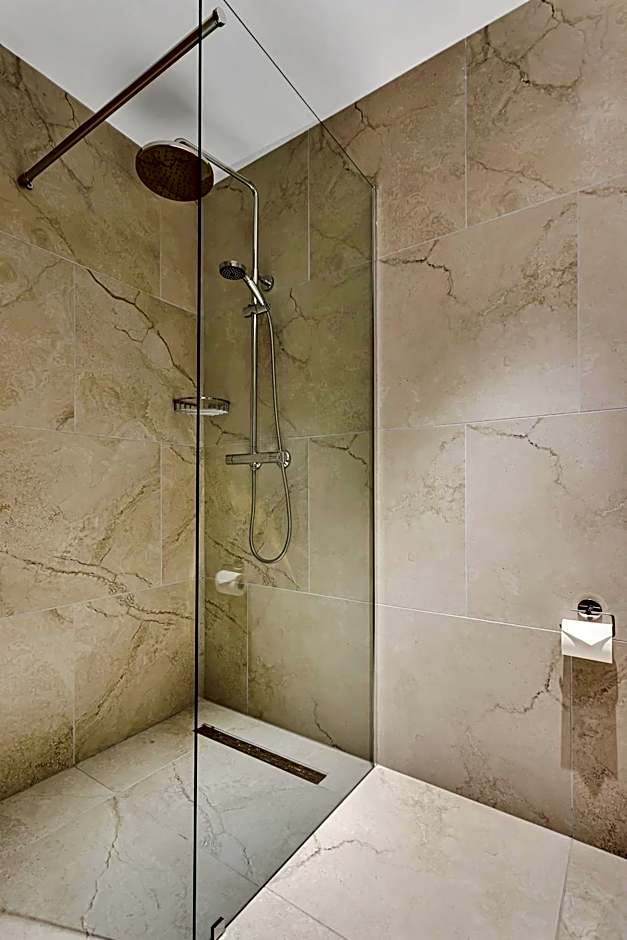 Airport Hotel Aurora Star