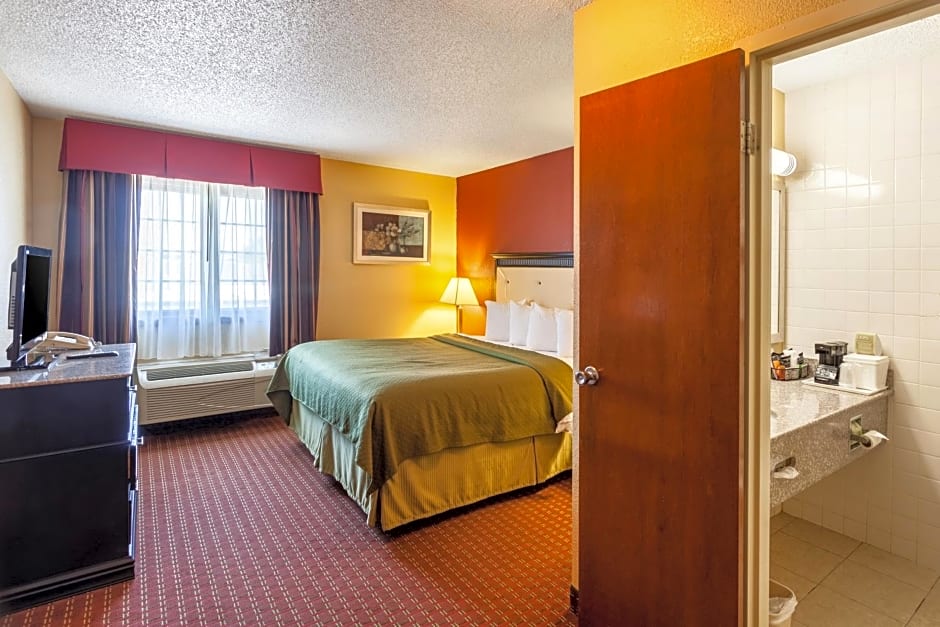 Quality Inn & Suites Lincoln South