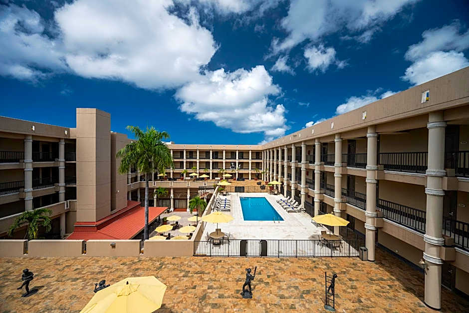 Windward Passage Hotel