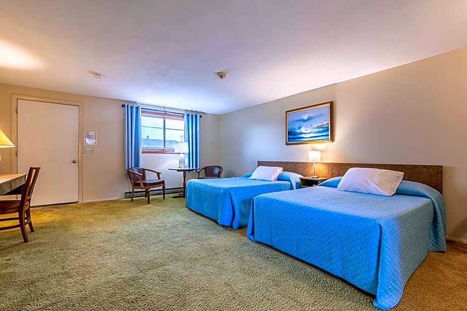 Inn Between the Beaches & Villager