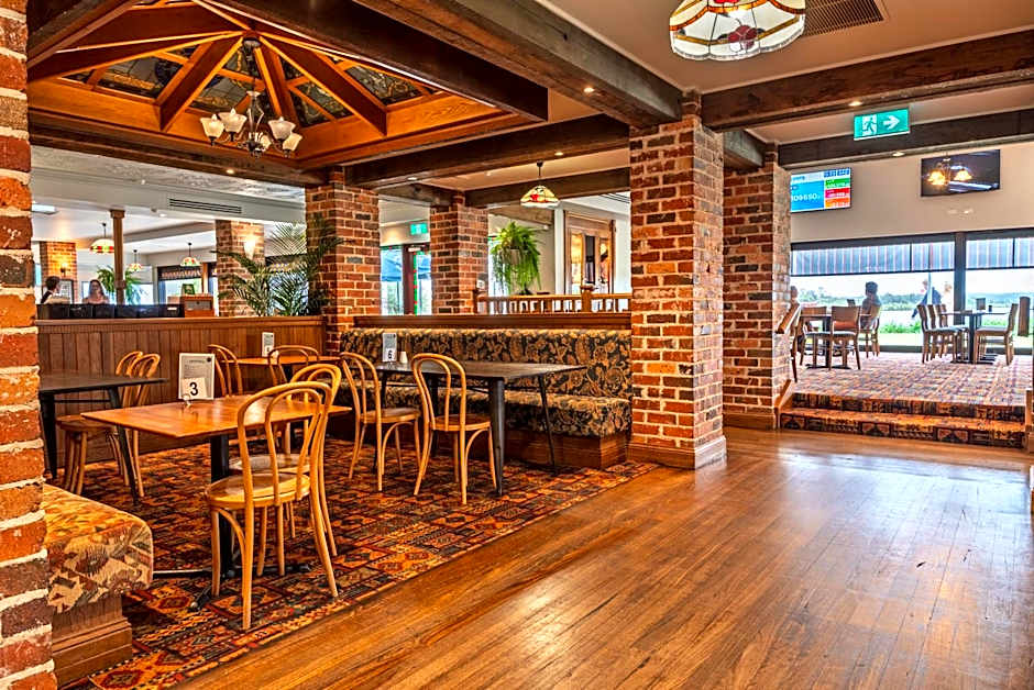 Harrington River Lodge