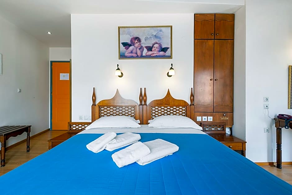 Belmondo Hotel