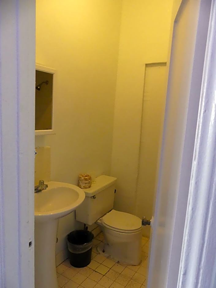 Wilshire Orange Hotel