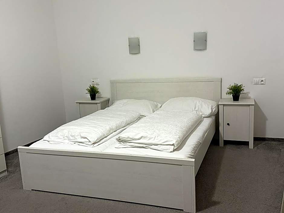 Saint Michael - Garni Hotel