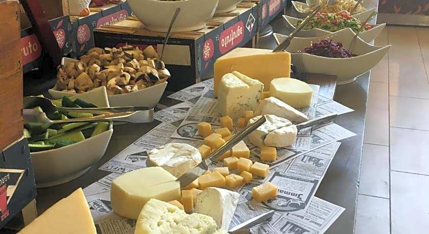 Ruth Daniel Residence