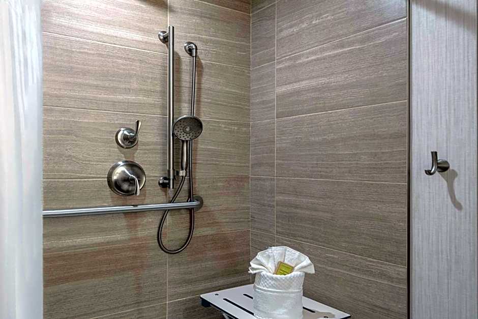 DoubleTree by Hilton Hotel Burlington Vermont