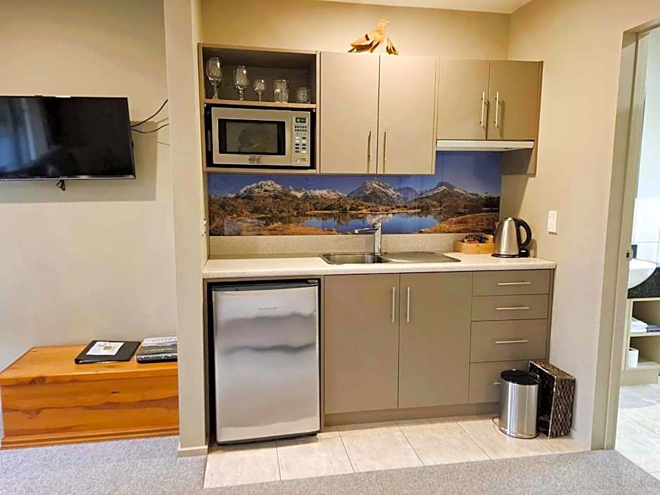 Blue Ridge Studios and Bed & Breakfast