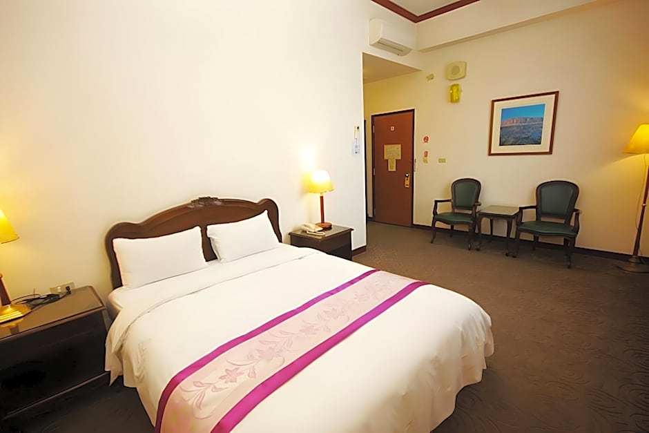 East Commercial Affairs Hotel