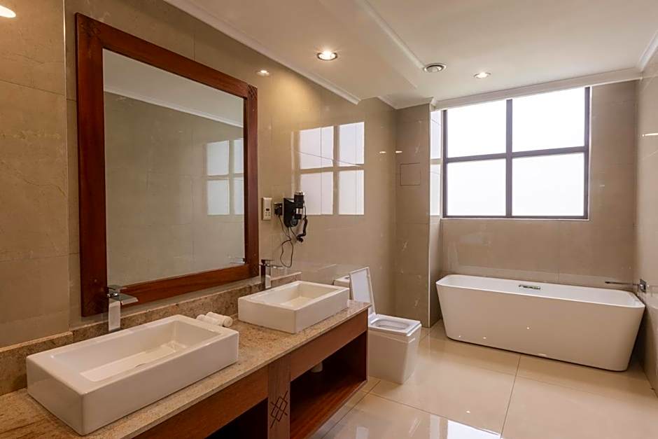 Hermosa Garden Hotel