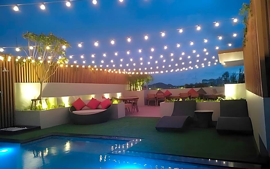 The Royal P Hotel Phuket (SHA Plus)