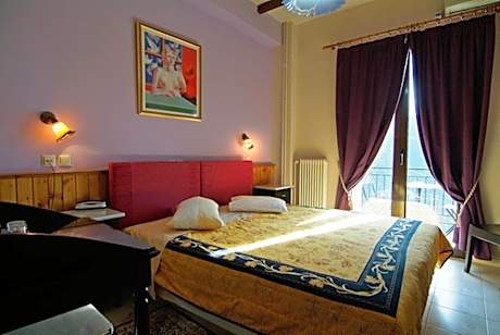 Double or Twin Room with Main Street View