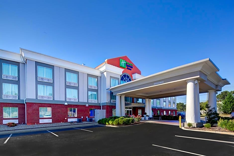 Holiday Inn Express Hotel & Suites Emporia