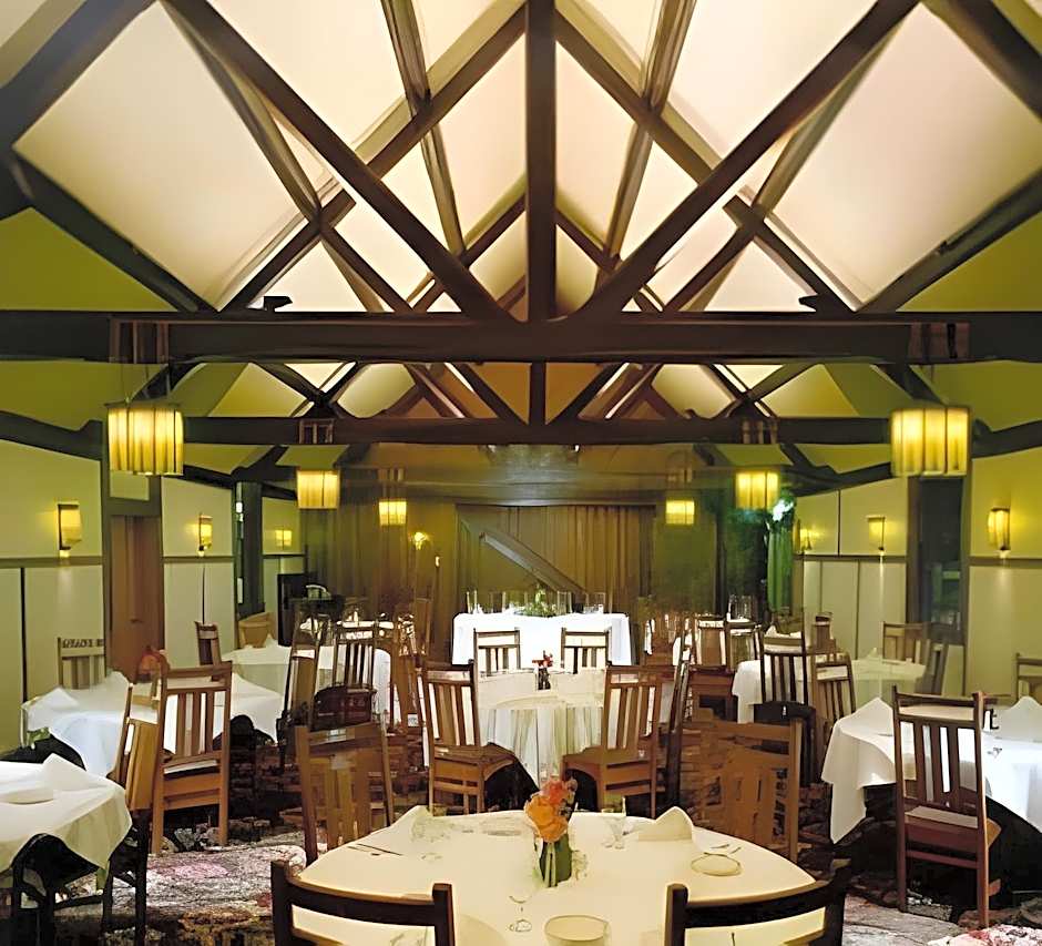 Roycroft Inn