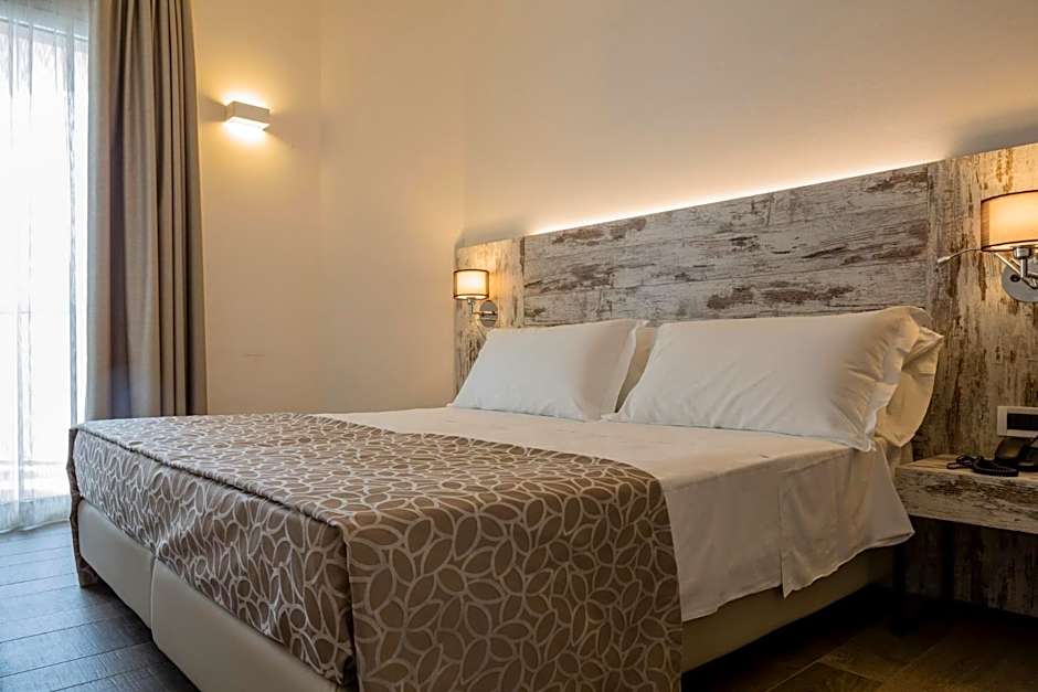 Hotel Ambassador