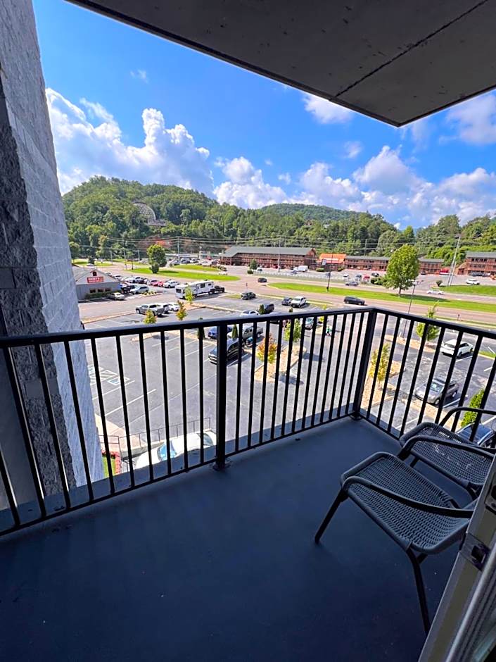 Country Inn & Suites by Radisson, Pigeon Forge South, TN