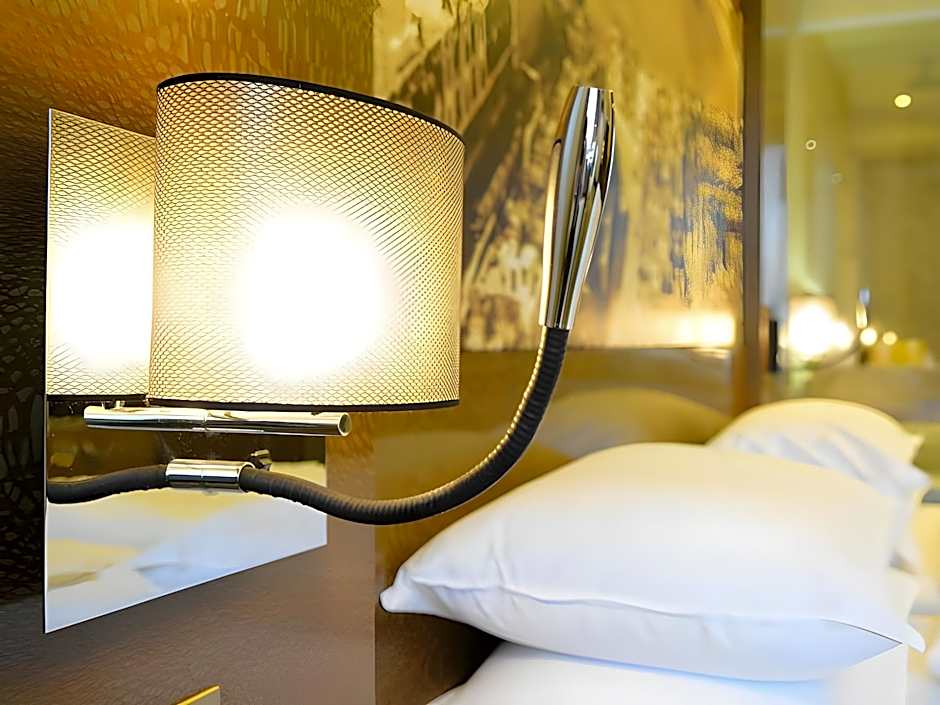 Harbour Grand Hong Kong Hotel