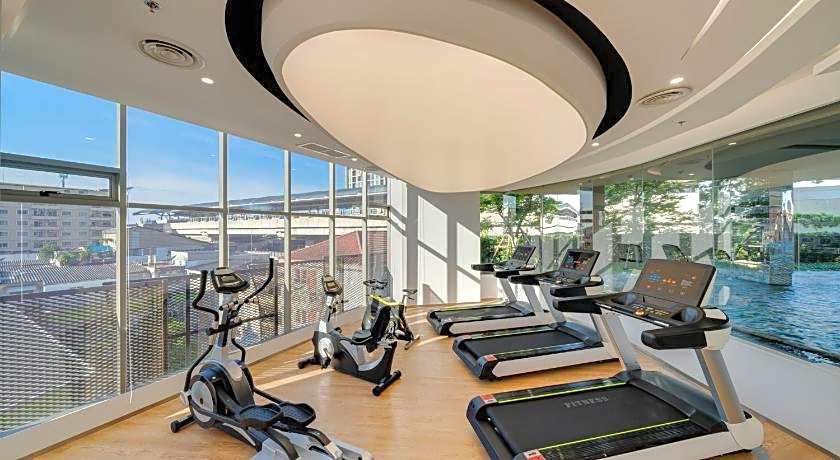 Oakwood Suites Tiwanon Bangkok