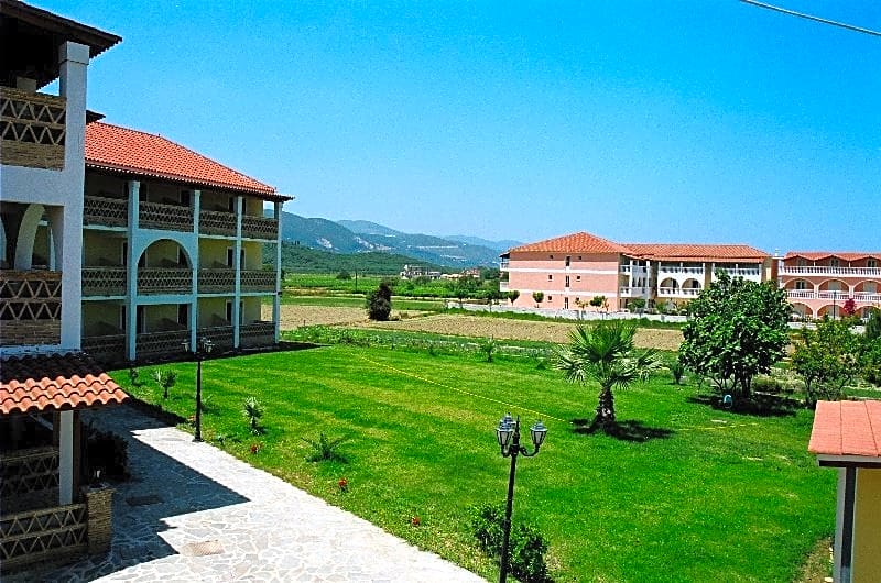 Elpida Hotel