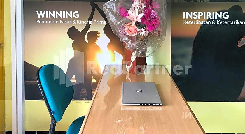 Joy Homestay Near UMJ Jember Mitra RedDoorz