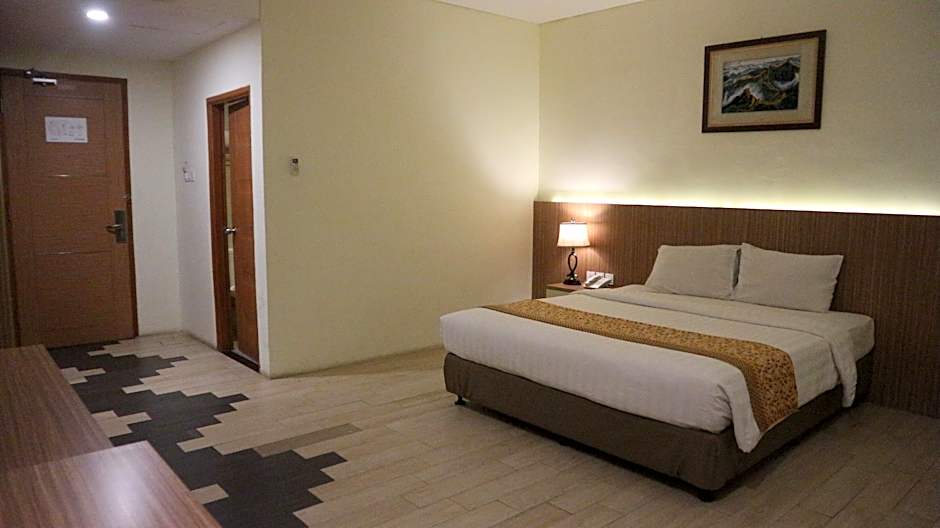 Golden Tulip Belitung