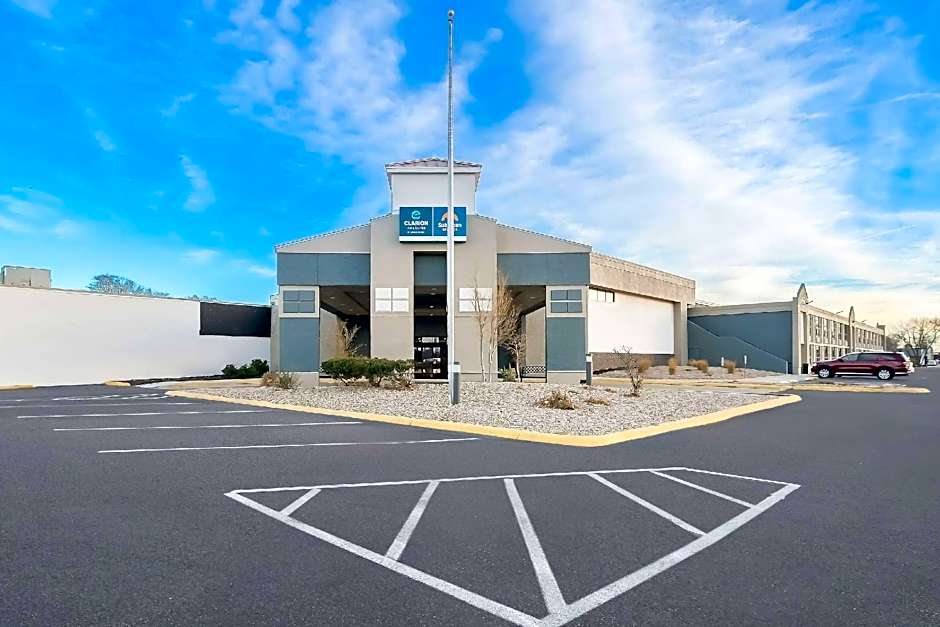 Suburban Studios, Kearney