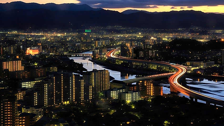 The B Hakata