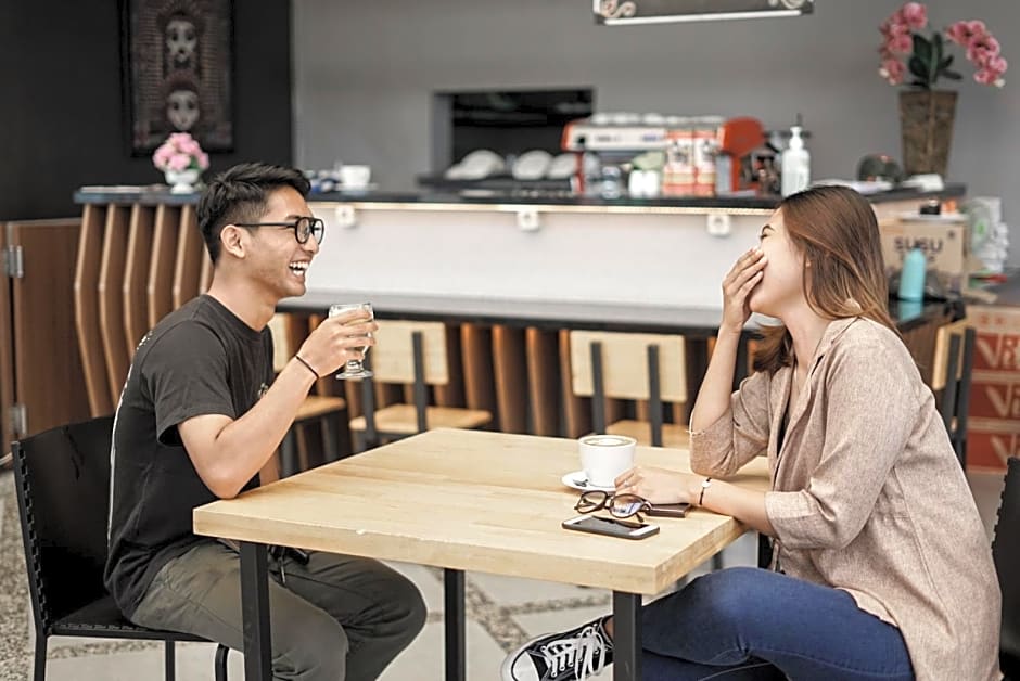 Front One Harvest Hotel Wonosobo