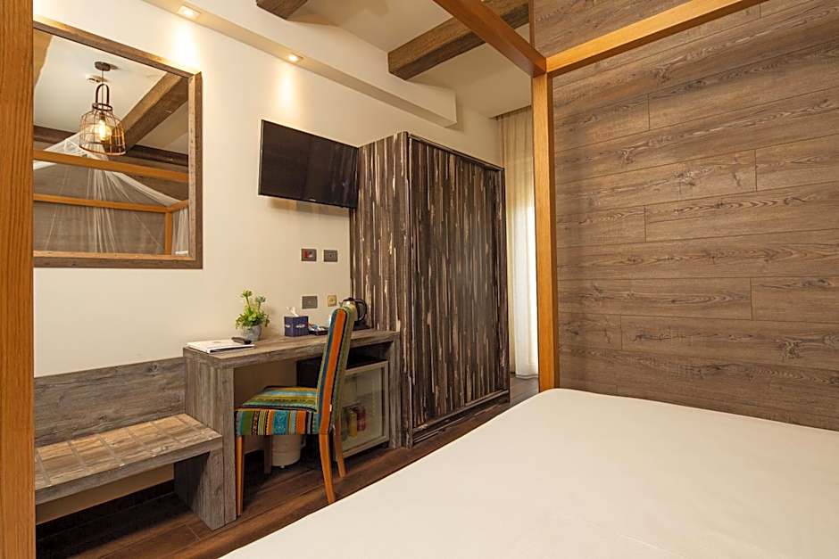 Best Western Maison B Hotel