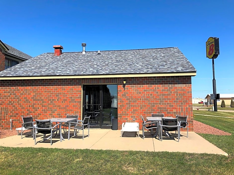 Super 8 by Wyndham Dodgeville