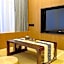 Yisu Impression Hotel (Ningbo Tianyi Square chenghuangmiao station)