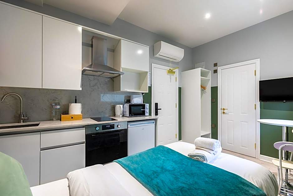 The Finsbury Park Hotel
