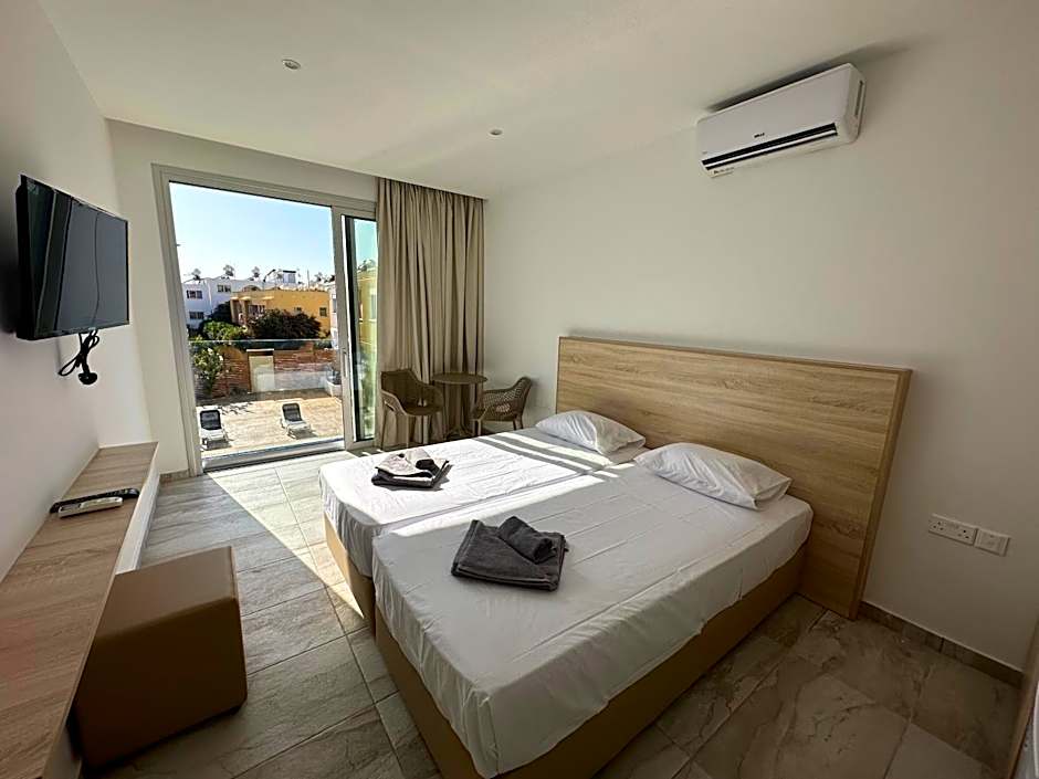 Sun Plaza Suites - Adults Only