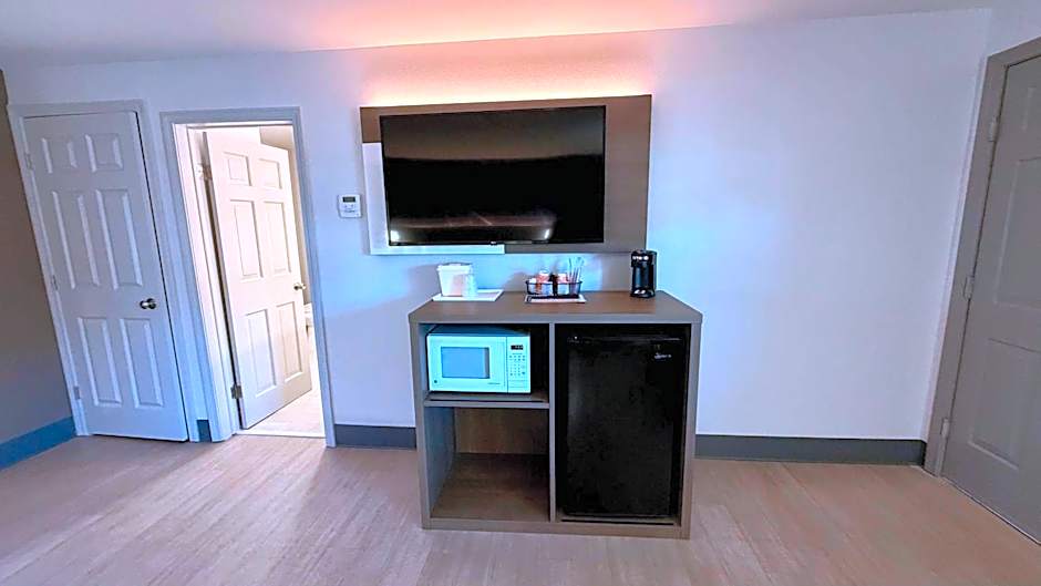 Comfort Inn & Suites Sturbridge-Brimfield