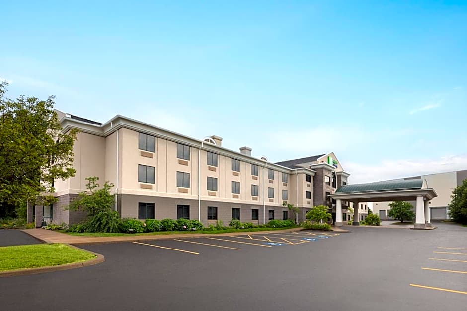 Holiday Inn Express Syracuse Airport By IHG