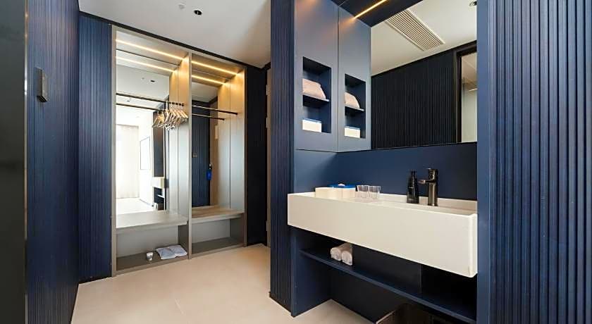 Atour Light Hotel Dalian Zhongshan Square Renmin Road