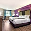 La Quinta Inn by Wyndham West Long Branch/NJ Shore Area