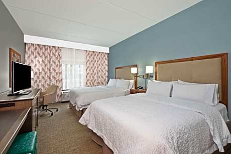 Queen Room with Two Queen Beds - Non-Smoking