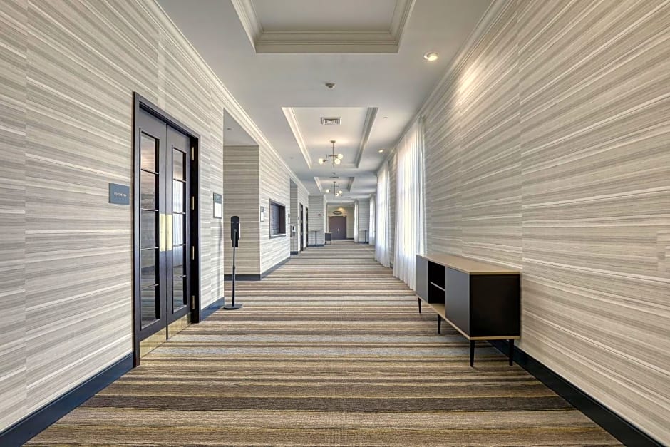 Holiday Inn Hotel & Suites Madison West - Middleton By IHG
