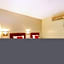 Super OYO 447 Comfort Hotel Meru