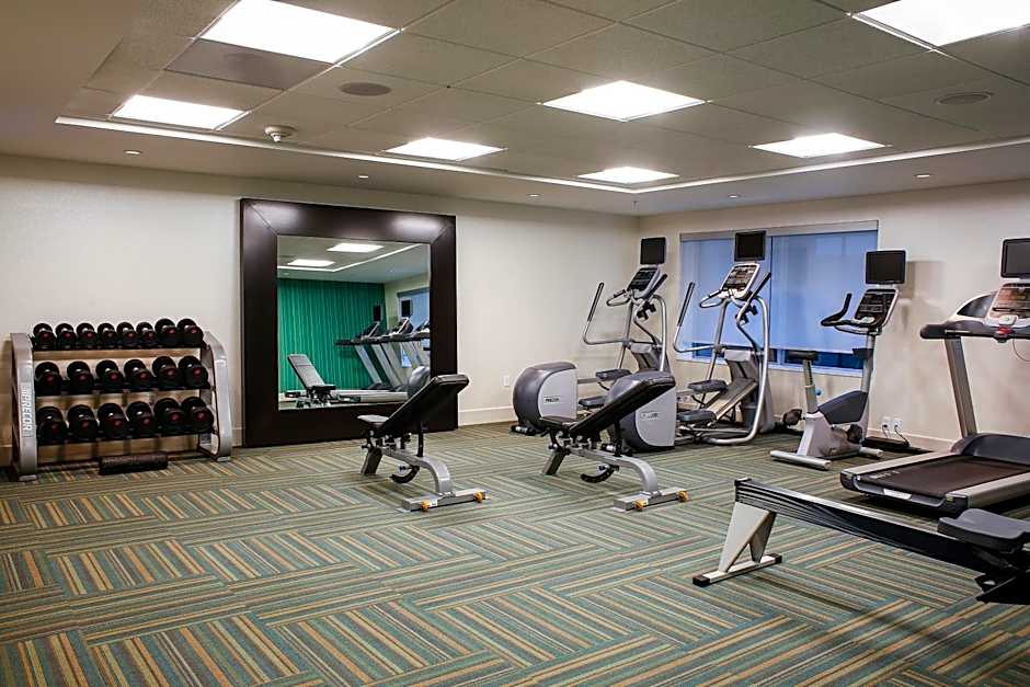 Holiday Inn Express & Suites Louisville Downtown By IHG