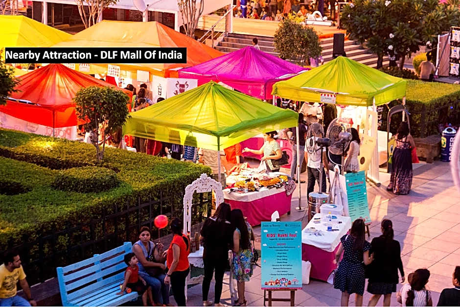 OYO The Signature Hotel Near Iskcon Temple Noida