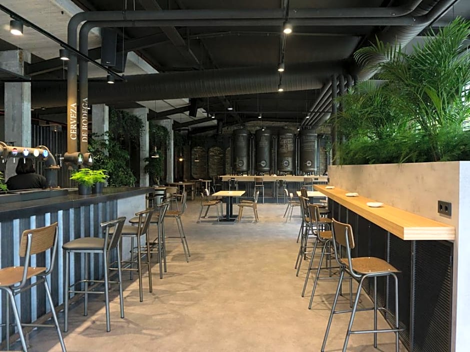 Albergue Monte do Gozo