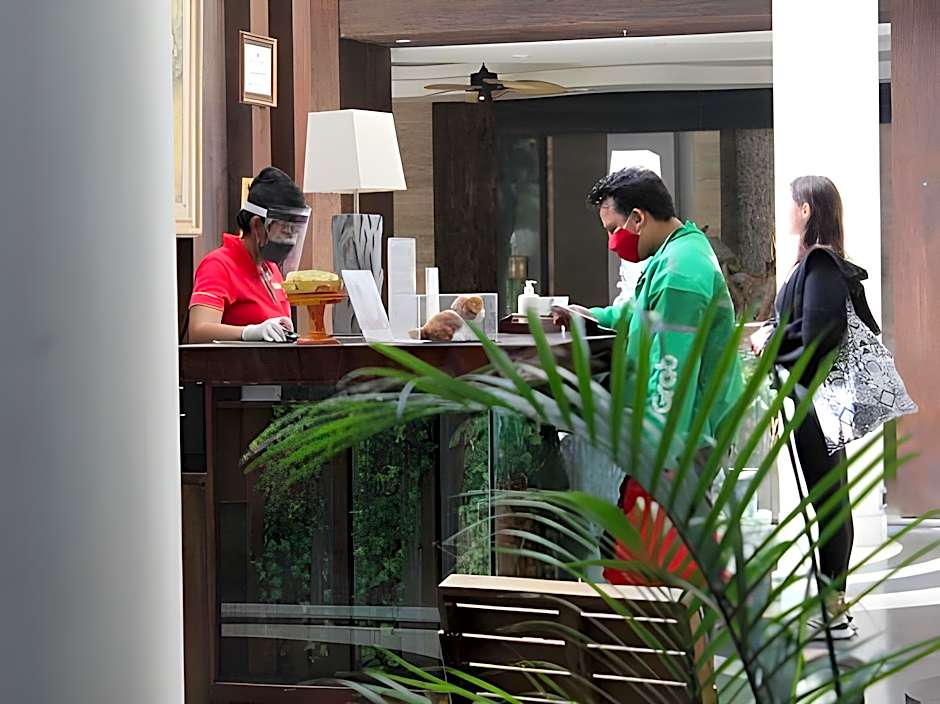 Swiss-Belhotel Rainforest