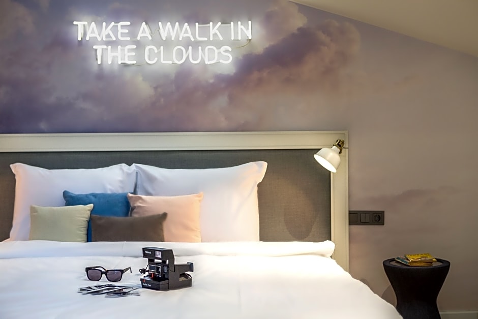 Cloud7 Hotel