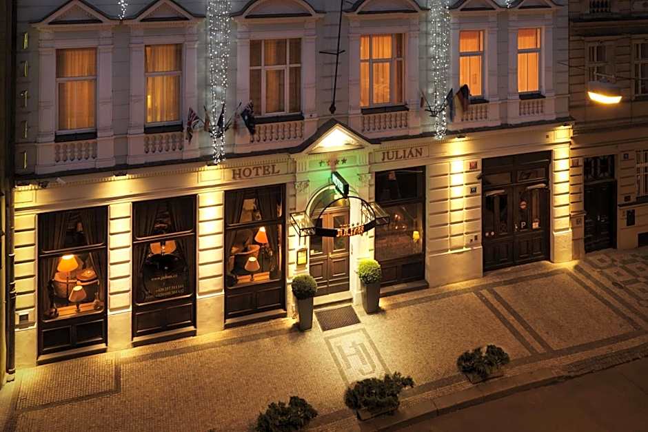 Hotel Julian