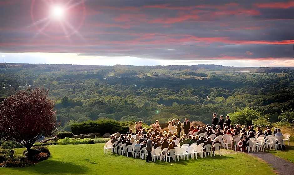 Woodcliff Hotel And Spa